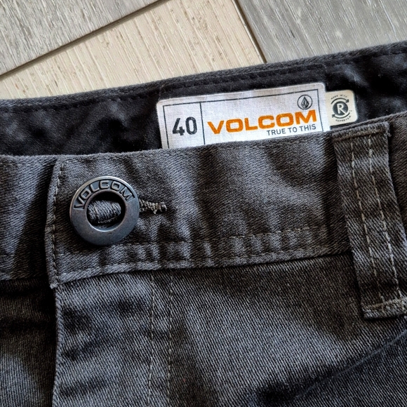 Volcom Other - Men's GrayShorts VOLCOM SIZE 40